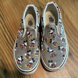 mickey mouse vans size 8